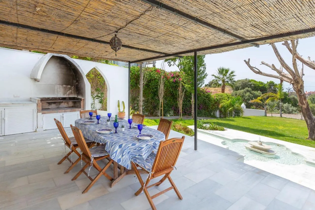 Almijan Alegria Villa Estepona Spain